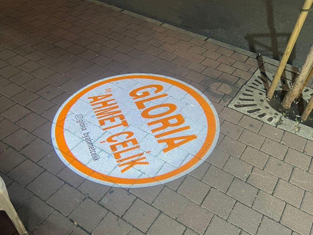 logo projektör