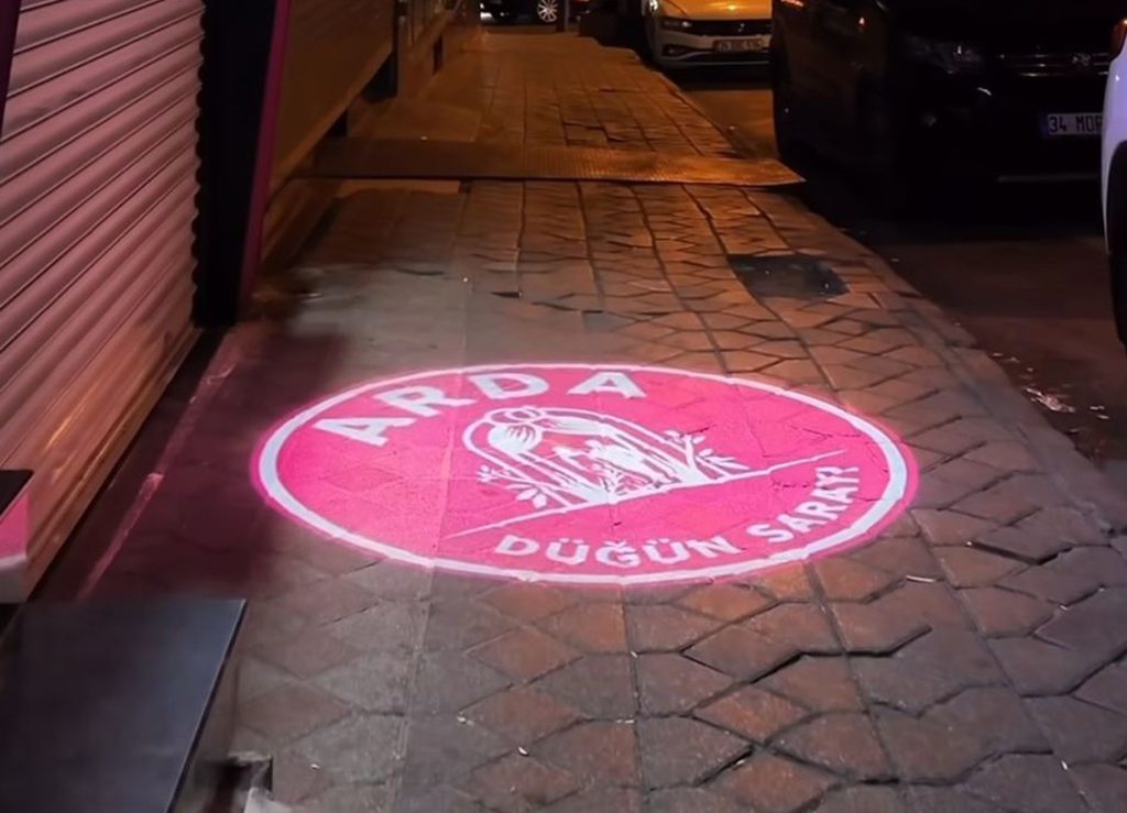 Logo Projektör