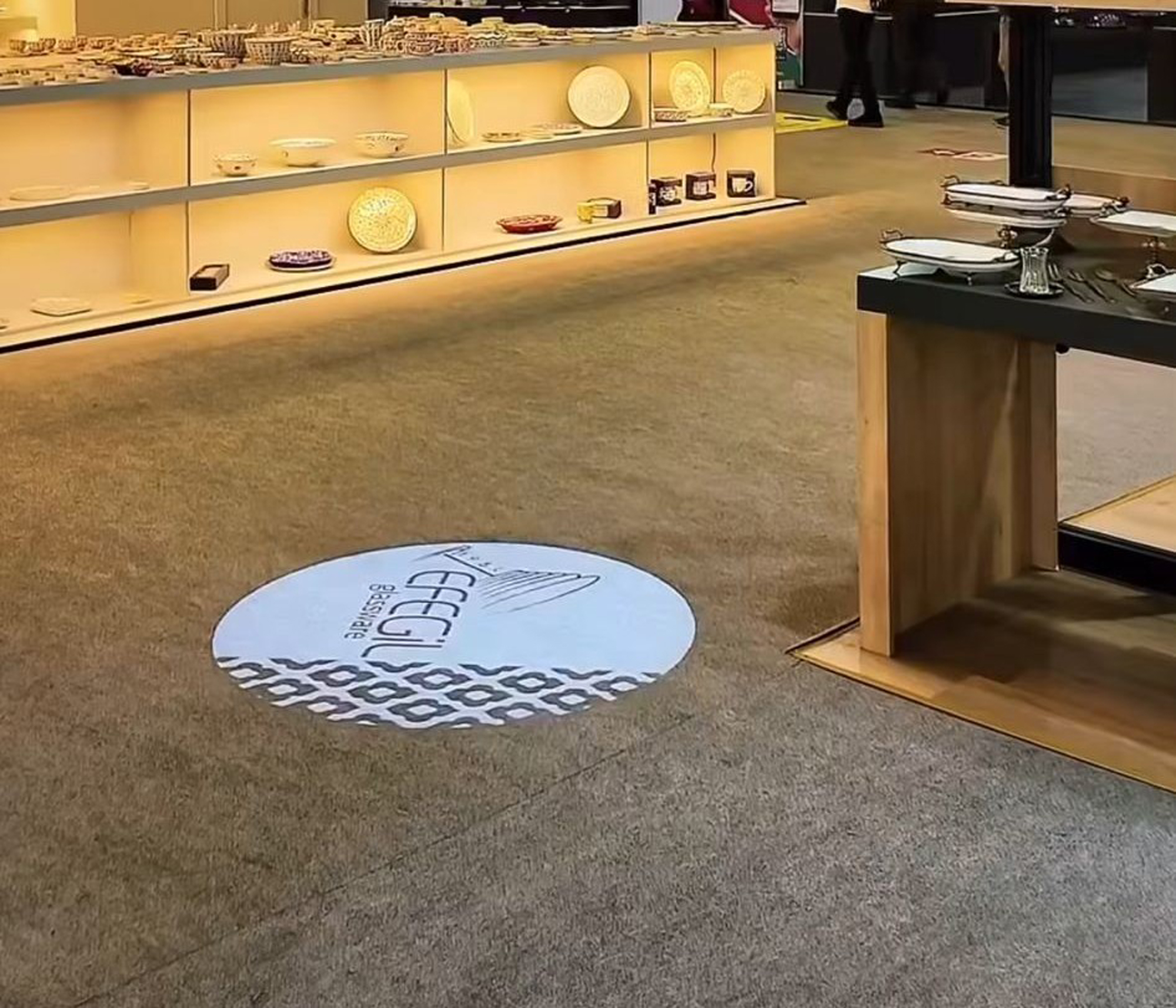 Logo Projektör Alırken Güç Seçimi Nasıl Yapılır?