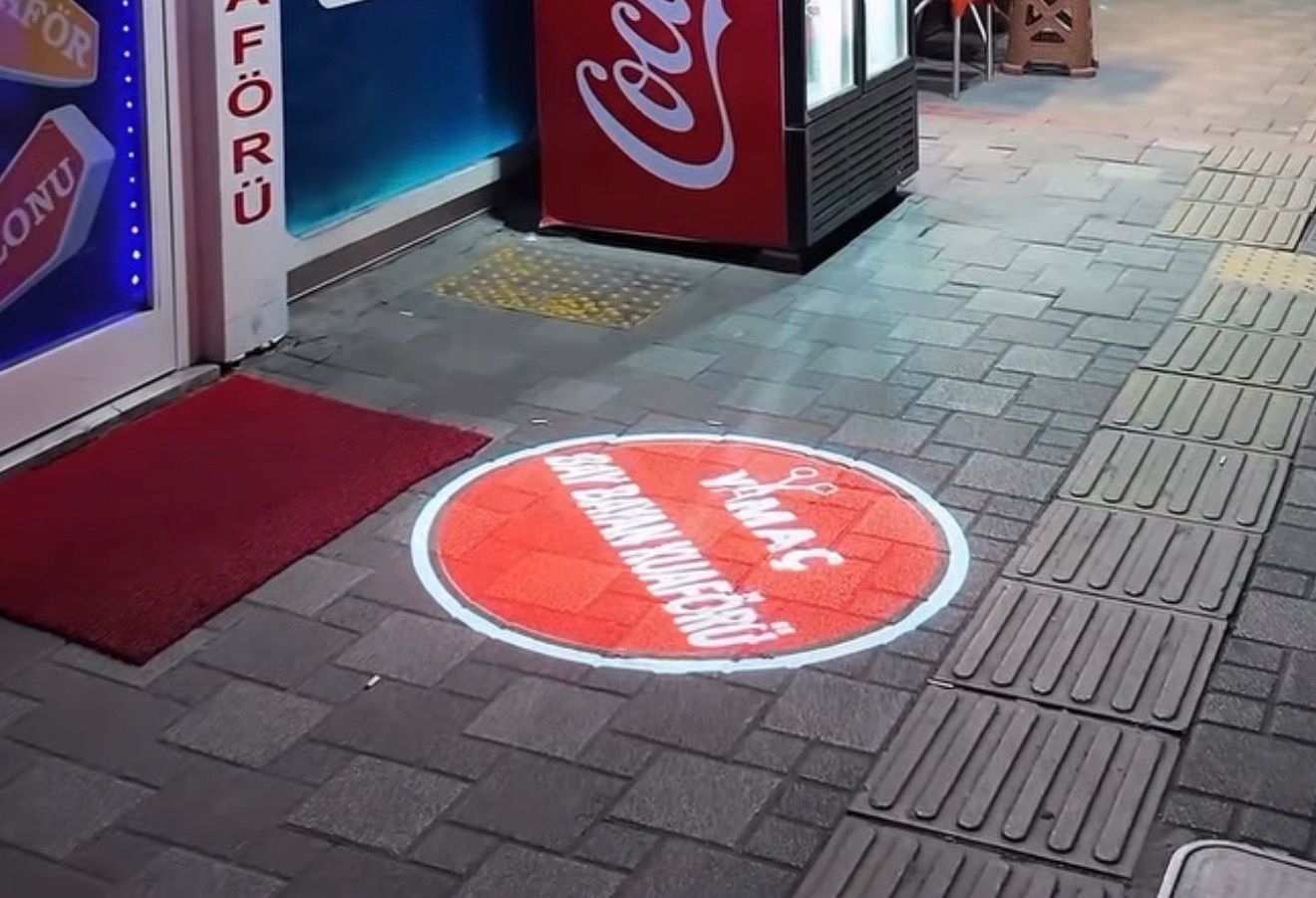 Otellerde Logo Projektör ile Prestijli Bir Karşılama Deneyimi Oluşturun