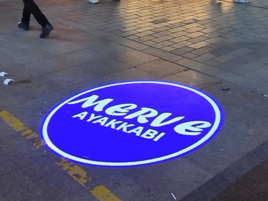 logo projektör